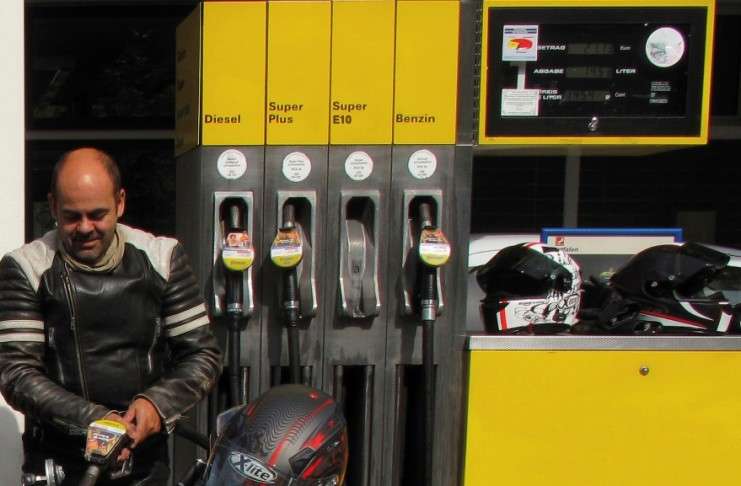 DAT-Verzeichnis zur Verträglichkeit von E10-Kraftstoff