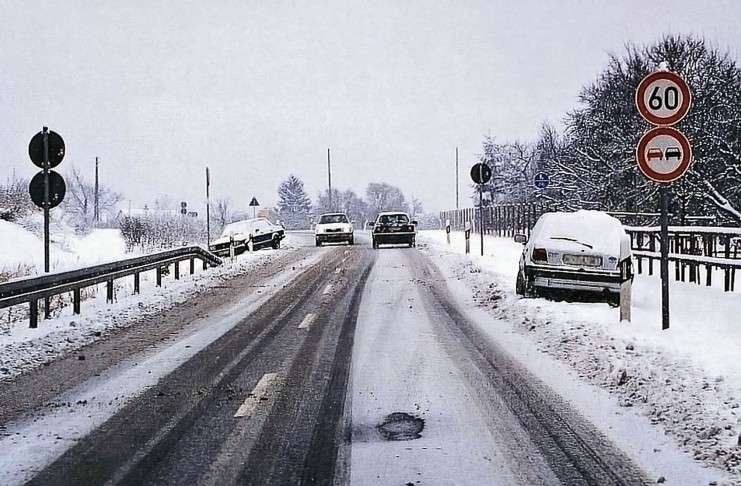Sicher unterwegs auf winterlichen Straßen