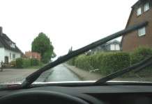 Ratgeber: Auf nassen Straßen richtig reagieren