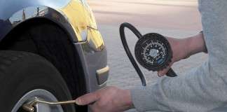 Ratgeber: Reifen vor dem Urlaub prüfen