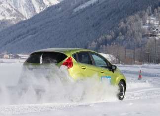 ADAC Winterreifen-Test 2013: Augen auf beim Reifenkauf!