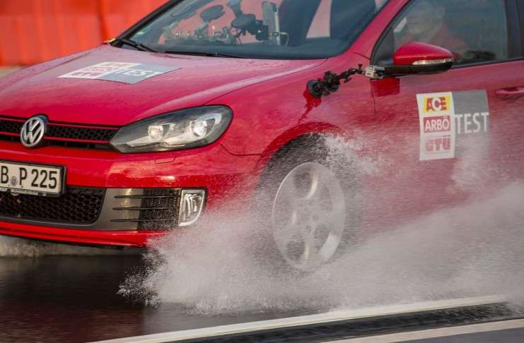 GTÜ Sommerreifen-Test 2014: Marken-Breitreifen überzeugen