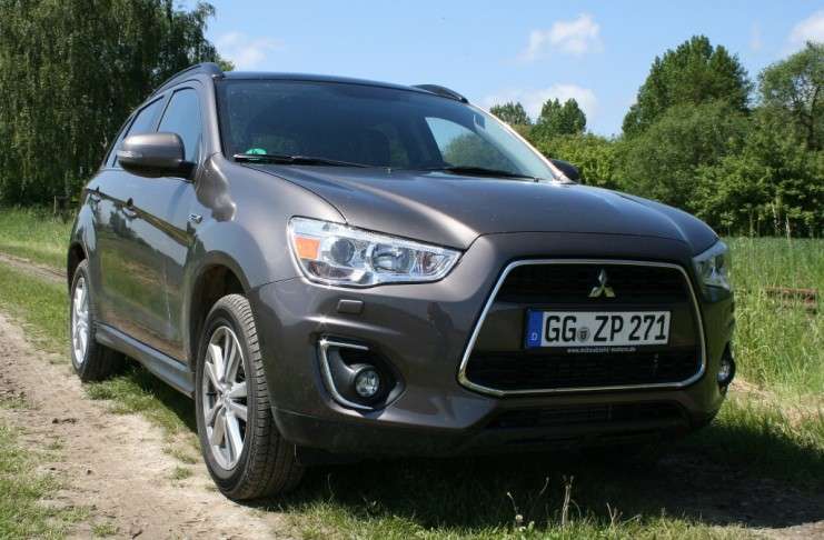Mitsubishi ASX 2.2 DI-D Automatik: Komplettausstattung