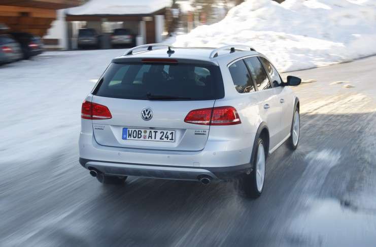 Winterreifen: Rechtzeitig wechseln und Profiltiefe prüfen!