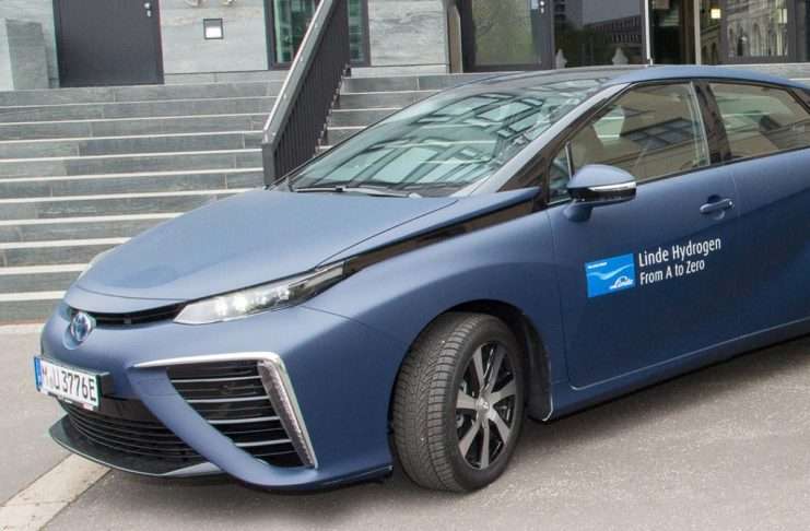 Mit Brennstoffzelle: Toyota Mirai im Praxiseinsatz auf deutschen Straßen