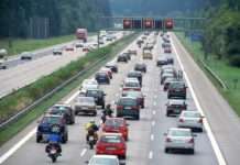 Langes Wochenende sorgt für volle Straßen