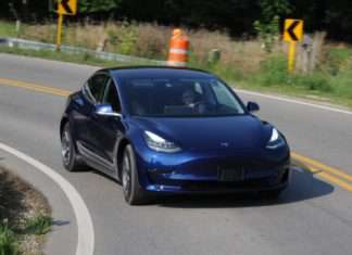 Fahrbericht Tesla Model 3: Deutlicher Verbesserungsbedarf Tesla Model 3. Foto: Auto-Medienportal.Net/Jens Meiners